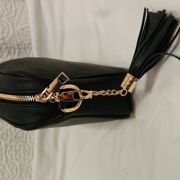 New! Vegan leather black purse with 2 shoulder straps crossbody handbag gold - Picture 2 of 10